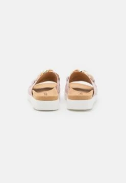 Gabor Sandalias Planas - Nude 11 Gabor Sandalias Planas - Nude -Zapato Gabor Tienda 07f4a735cb1f4f2e8633457ab9ad553a